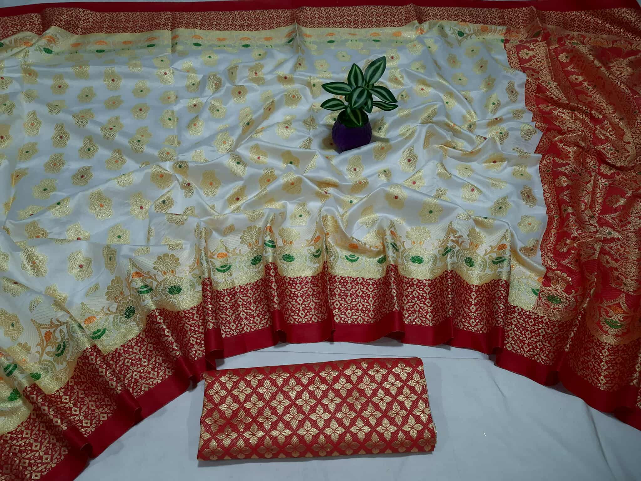 Mondira Katan Saree( মন্দিরা কাতান শাড়ি) - Image 2