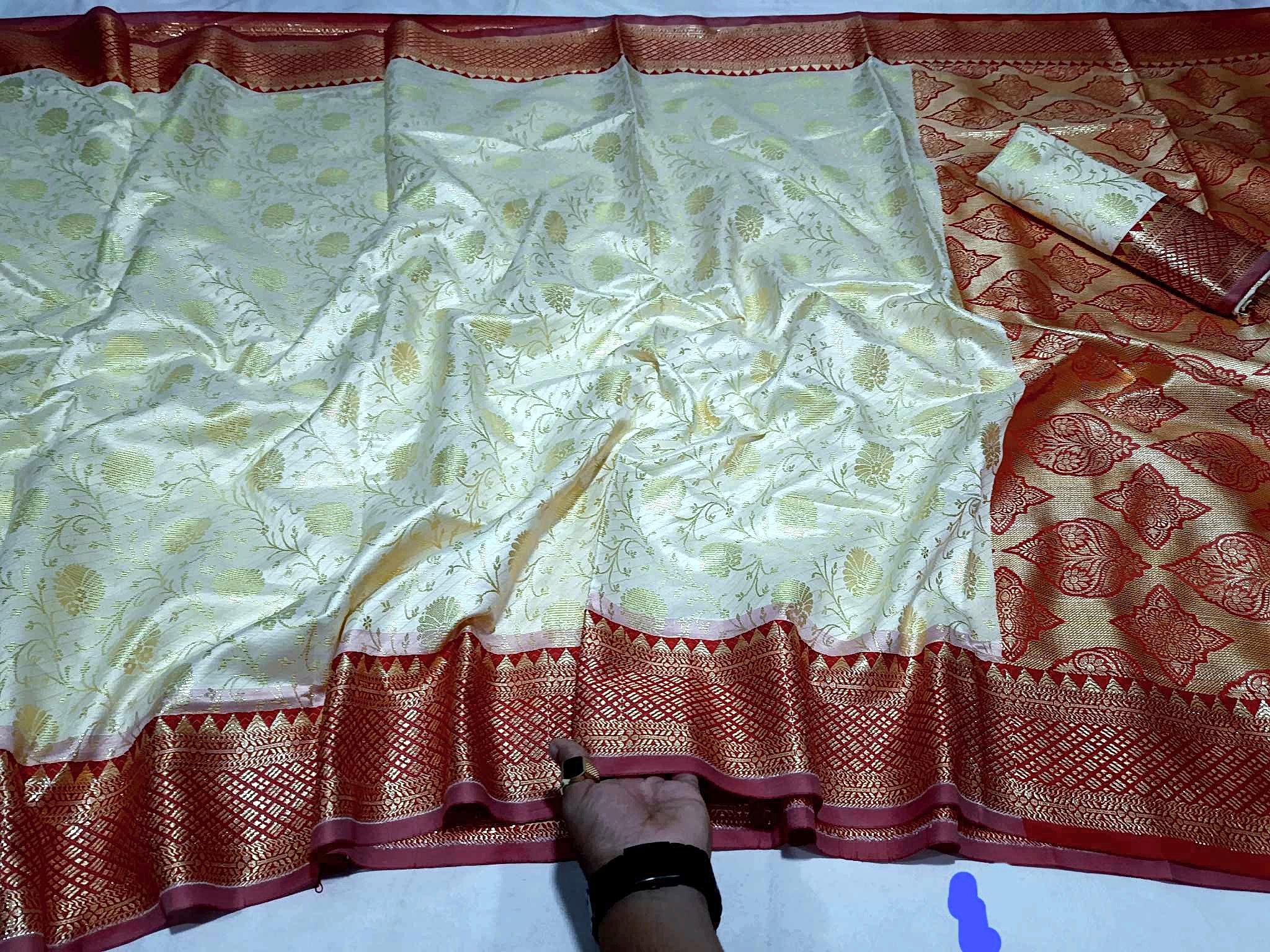 Bijoya Katan Saree (বিজয়া কাতান শাড়ি) - Image 2