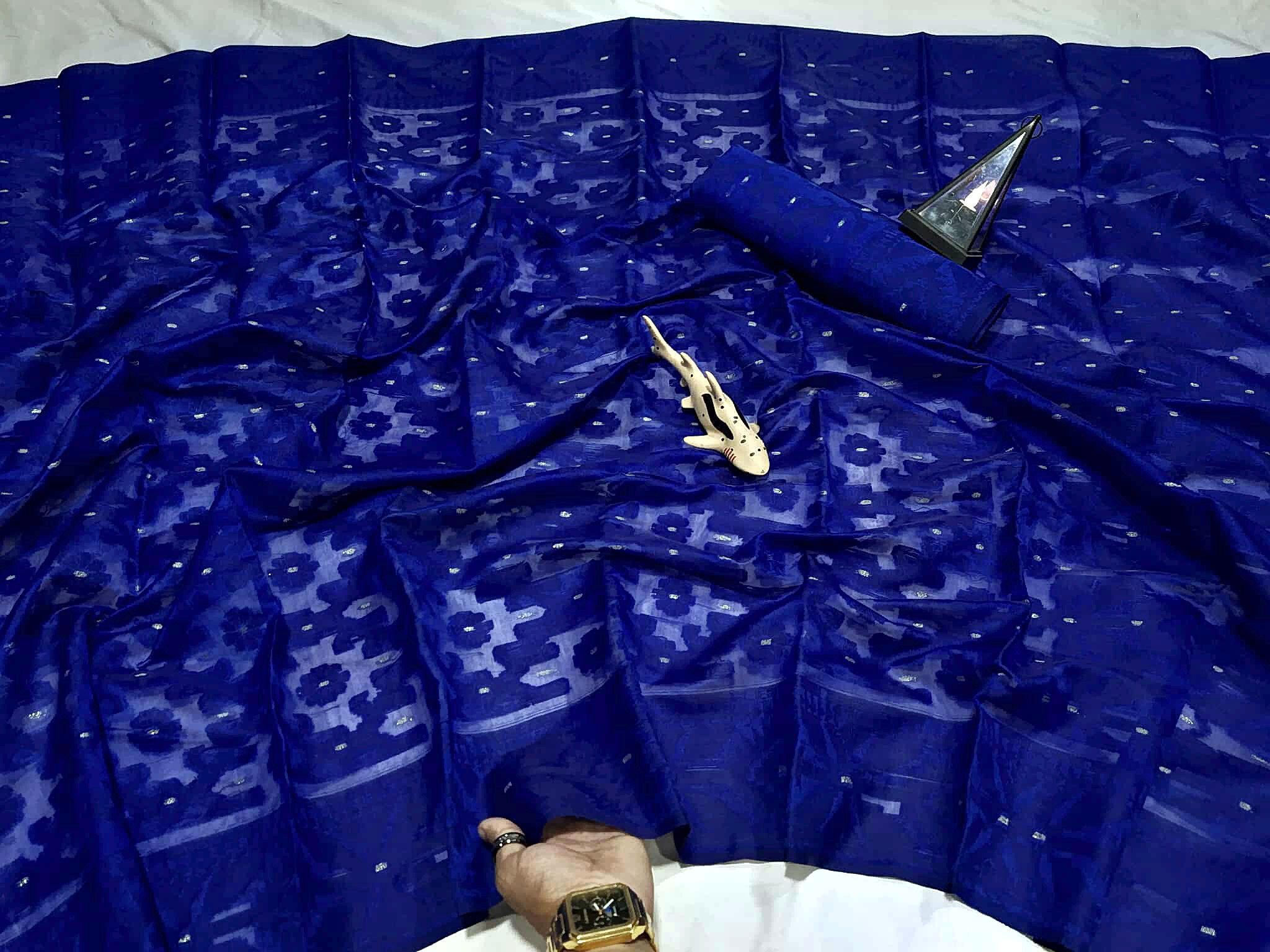 Nilpori Jamdani Saree (নীলপরী জামদানী শাড়ি) - Image 3