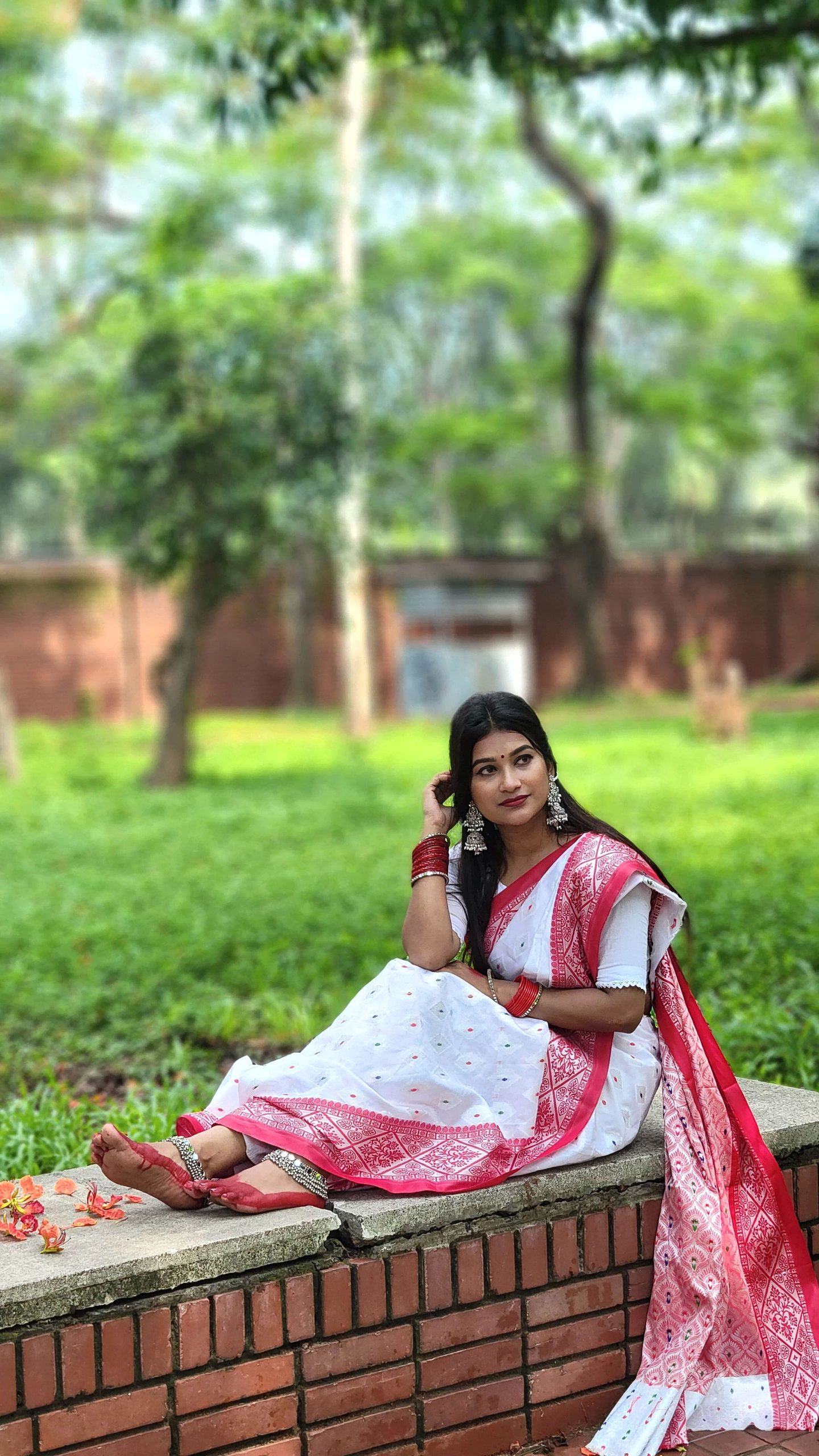 Lokkhi Katan Saree (লক্ষী কাতান শাড়ি) - Image 4