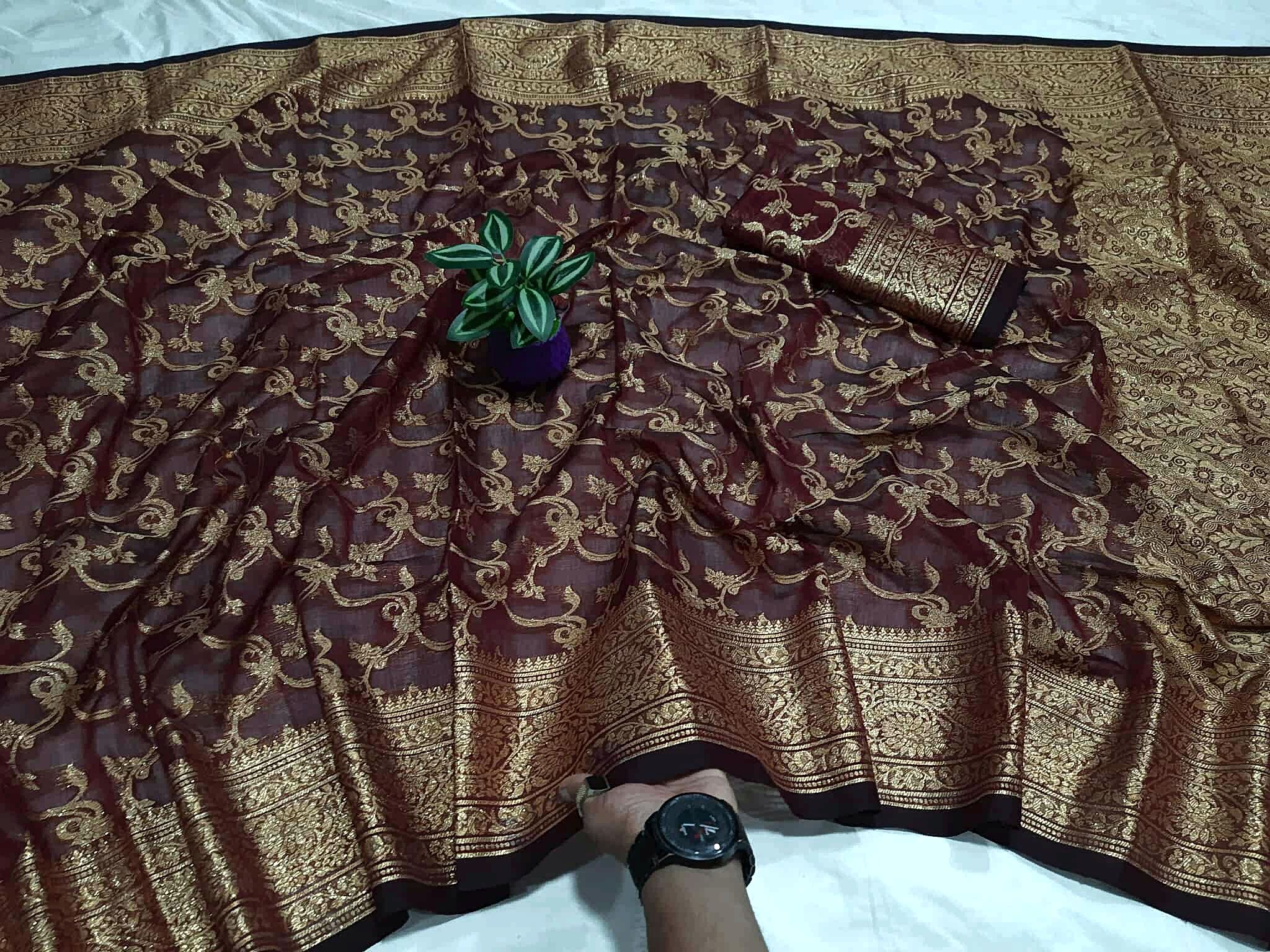 Nobabi Naksha Jamdhani Saree(নবাবী নকশা জামদানী শাড়ি) - Image 4